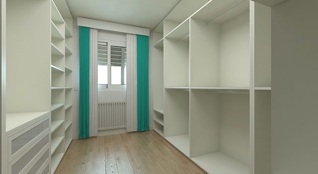 Garderoba z białymi szafami